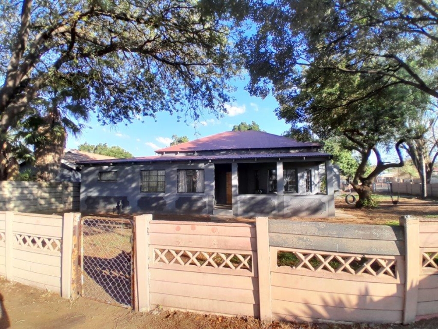3 Bedroom Property for Sale in Bodorp North West